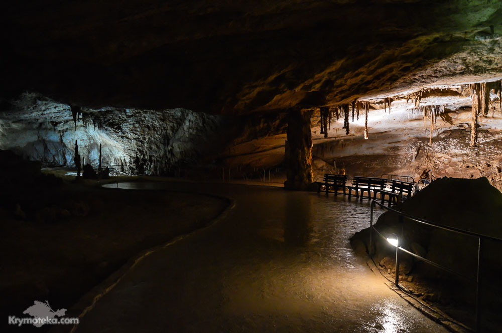 Мраморая пещера в Крыму. Геликтитовый зал